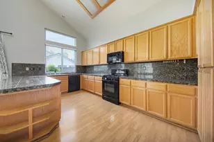 10528 Almanor Cir, Stockton, CA 95219 - Photo 14