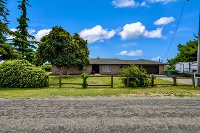 7119 Mercedes Avenue, Winton, CA 95388 - Photo 1