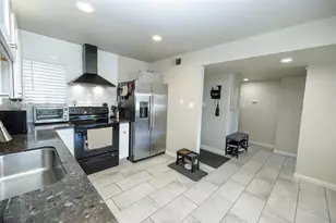 3722 W Benjamin Holt Dr, Stockton, CA 95219 - Photo 12