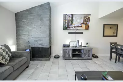 3722 W Benjamin Holt Drive #16, Stockton, CA 95219 - Photo 8