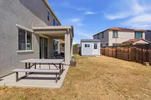9474 Cheverny Wy, Sacramento, CA 95829 - Photo 32