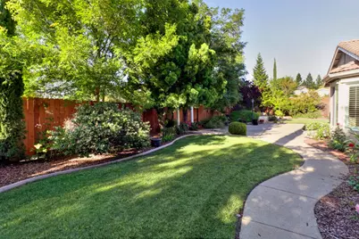 3550 Saddlepeak Court, Rocklin, CA 95765 - Photo 32