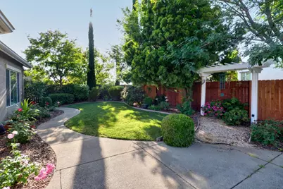 3550 Saddlepeak Court, Rocklin, CA 95765 - Photo 34