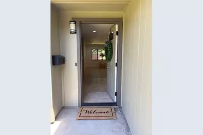 6821 Havenhurst Drive, Sacramento, CA 95831 - Photo 2