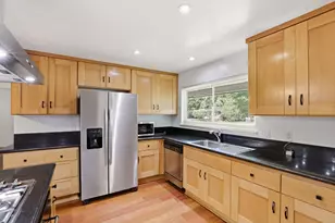 2545 Notre Dame Dr, Sacramento, CA 95826 - Photo 20