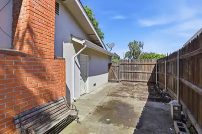 2545 Notre Dame Drive, Sacramento, CA 95826 - Photo 44