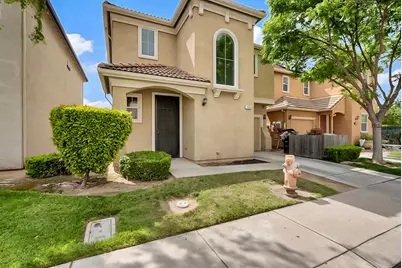 1721 Norwood Heights Lane, Ceres, CA 95307 - Photo 2