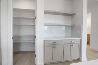 450 Vinal Drive, Manteca, CA 95337 - Photo 8