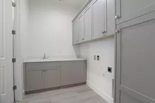 450 Vinal Dr, Manteca, CA 95337 - Photo 28