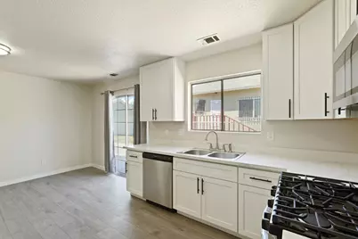 2030 E Lafayette Street, Stockton, CA 95205 - Photo 22