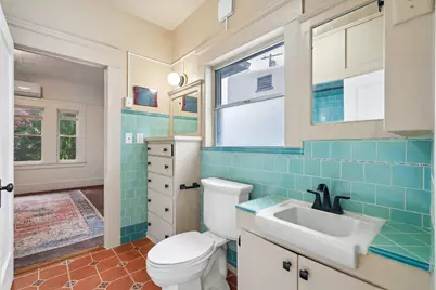 260 E Sonoma Avenue, Stockton, CA 95204 - Photo 22