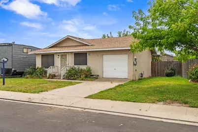 2817 5th Street, Hughson, CA 95326 - Photo 2