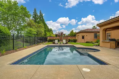 4000 Kingsbarns Drive, Roseville, CA 95747 - Photo 68