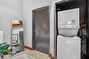 1725 14th St, Sacramento, CA 95811 - Photo 22
