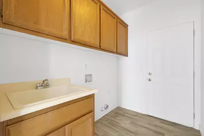 2004 Falls Dr, Yuba City, CA 95993 - Photo 30