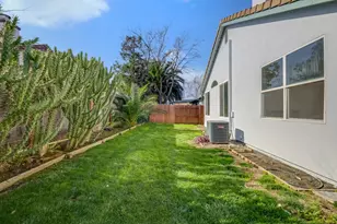 2004 Falls Dr, Yuba City, CA 95993 - Photo 46