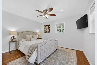 310 Santa Ynez Way, Sacramento, CA 95816 - Photo 32