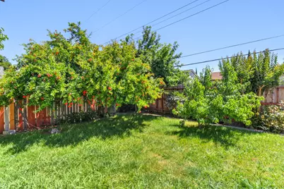 2318 Thompson Way, Sacramento, CA 95822 - Photo 38