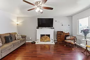 2318 Thompson Way, Sacramento, CA 95822 - Photo 6