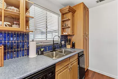 2318 Thompson Way, Sacramento, CA 95822 - Photo 14