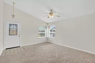 616 Village Dr, Galt, CA 95632 - Photo 4