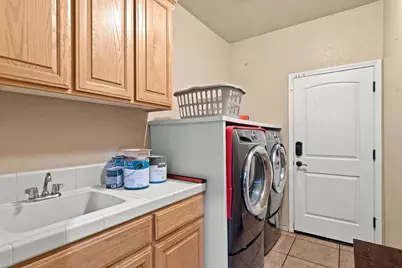 2749 Doubloon Street, Riverbank, CA 95367 - Photo 20