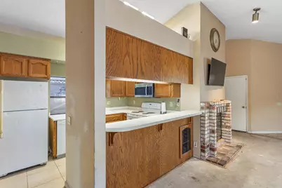 7043 Sprig Drive, Sacramento, CA 95842 - Photo 4