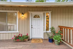 10706 Alta Sierra Dr, Grass Valley, CA 95949 - Photo 4