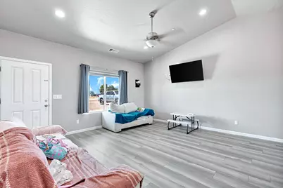 17209 Alonzo Court, Madera, CA 93638 - Photo 46