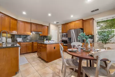 2564 W Summerland Way, Roseville, CA 95747 - Photo 32