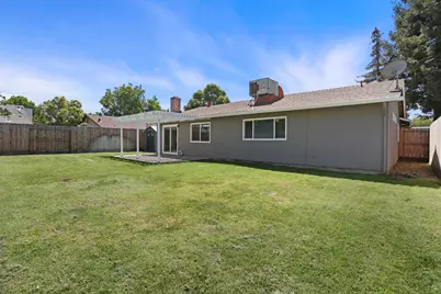 825 Buckingham Drive, Manteca, CA 95336 - Photo 16