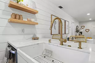 2821 Herbert Way, Sacramento, CA 95821 - Photo 16