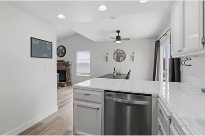 4202 Deaton Drive, Olivehurst, CA 95961 - Photo 10