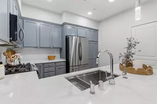 166 W Luna Loca Ln, Mountain House, CA 95391 - Photo 18