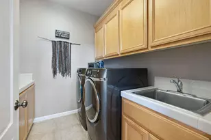 833 S Amor St, Mountain House, CA 95391 - Photo 54