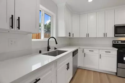 1811 N Stanford Avenue, Stockton, CA 95205 - Photo 14