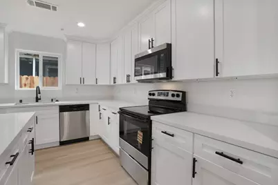 1811 N Stanford Avenue, Stockton, CA 95205 - Photo 12
