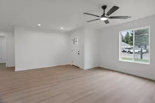 1811 N Stanford Ave, Stockton, CA 95205 - Photo 8