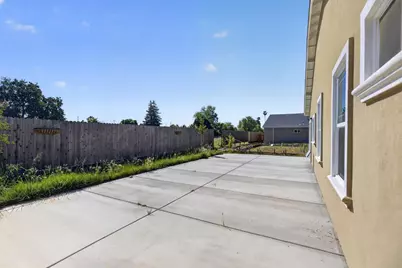 5955 Cortes Court, Sacramento, CA 95824 - Photo 22