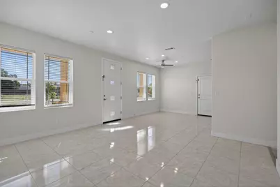 5960 Cortes Court, Sacramento, CA 95824 - Photo 8