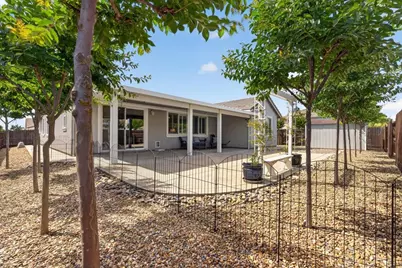 1710 Adeline Court, Hughson, CA 95326 - Photo 32