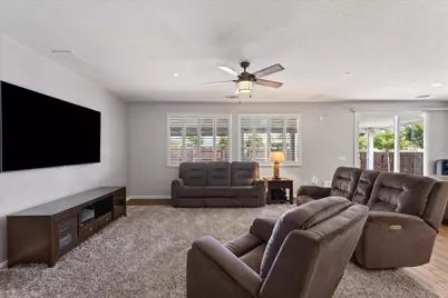 1710 Adeline Court, Hughson, CA 95326 - Photo 12