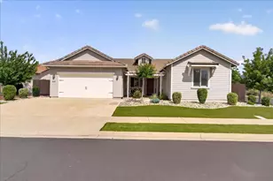 1710 Adeline Court, Hughson, CA 95326 - Photo 2