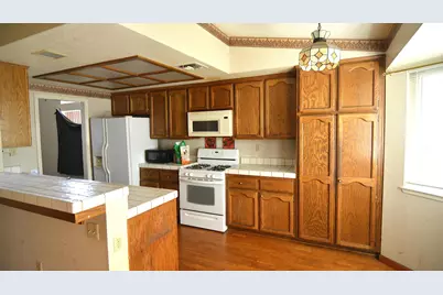 5320 Applehurst Way, Elk Grove, CA 95758 - Photo 2