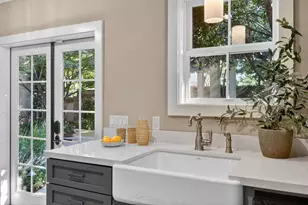 1216 38th St, Sacramento, CA 95816 - Photo 52