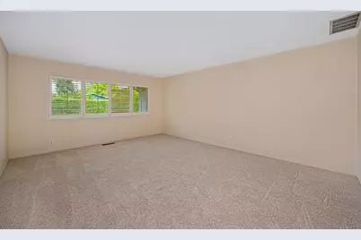21 Saratoga Circle, Sacramento, CA 95864 - Photo 4