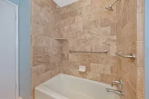 21 Saratoga Cir, Sacramento, CA 95864 - Photo 24