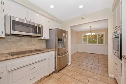 21 Saratoga Circle, Sacramento, CA 95864 - Photo 14