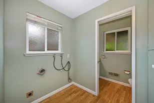 21 Saratoga Cir, Sacramento, CA 95864 - Photo 20
