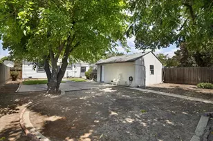 1460 Michigan Ave, Stockton, CA 95204 - Photo 24